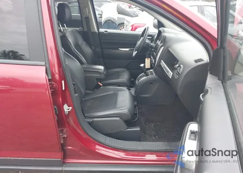 2015 Jeep Compass Latitude z USA, uszkodzony, nr VIN 1C4NJDEB2FD184802